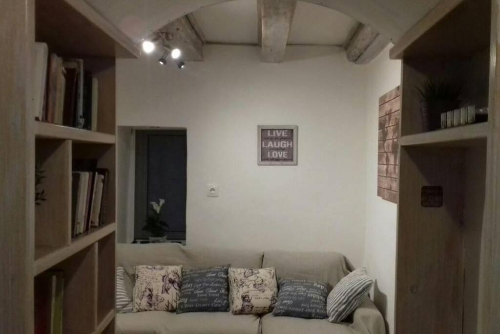 Cosy Little Modern-Rustic Apartment In Corfu Center. Kültér fotó