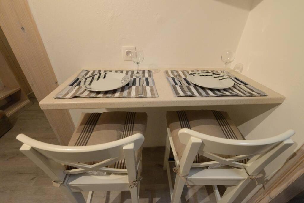 Cosy Little Modern-Rustic Apartment In Corfu Center. Kültér fotó